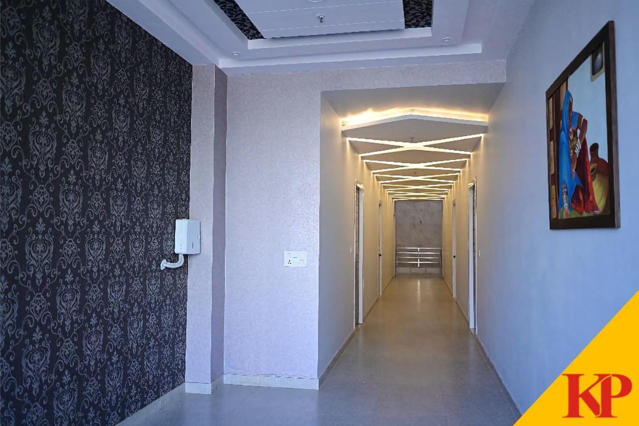 Hotel Kapson Palace Bareilly Buitenkant foto